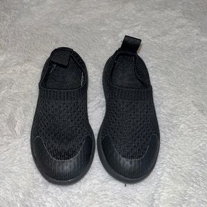 Minimoc voyageur panther black shoes size 5